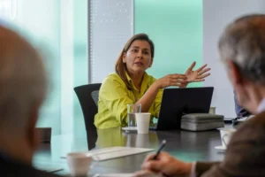 Encuentro_de_trabajo_entre_COLMAC_y_MINCIENCIAS_6